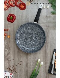 Aanbaklaag in pan verwijderen? Zo maak je pannen schoon Aanbaklaag in pan verwijderen? Zo maak je pannen schoon