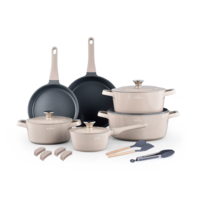 Pannenset marmeren coating 17-delig creme Creuset Swiss-Haus