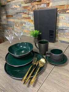 Serviesset 24-delig Laguna Verde | Modern donkergroen servies aanbieding Kookwinkel Kitchen&More