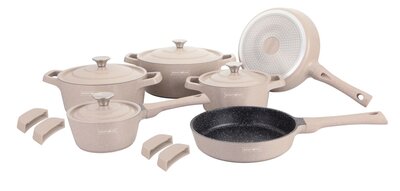 Pannenset marmeren coating 14-delig creme Creuset Royalty Line