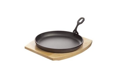 Anzai Kelder Misverstand Bord gietijzer op houten plank 22 cm | Origineel presentatie servies -  Kookwinkel Kitchen&More